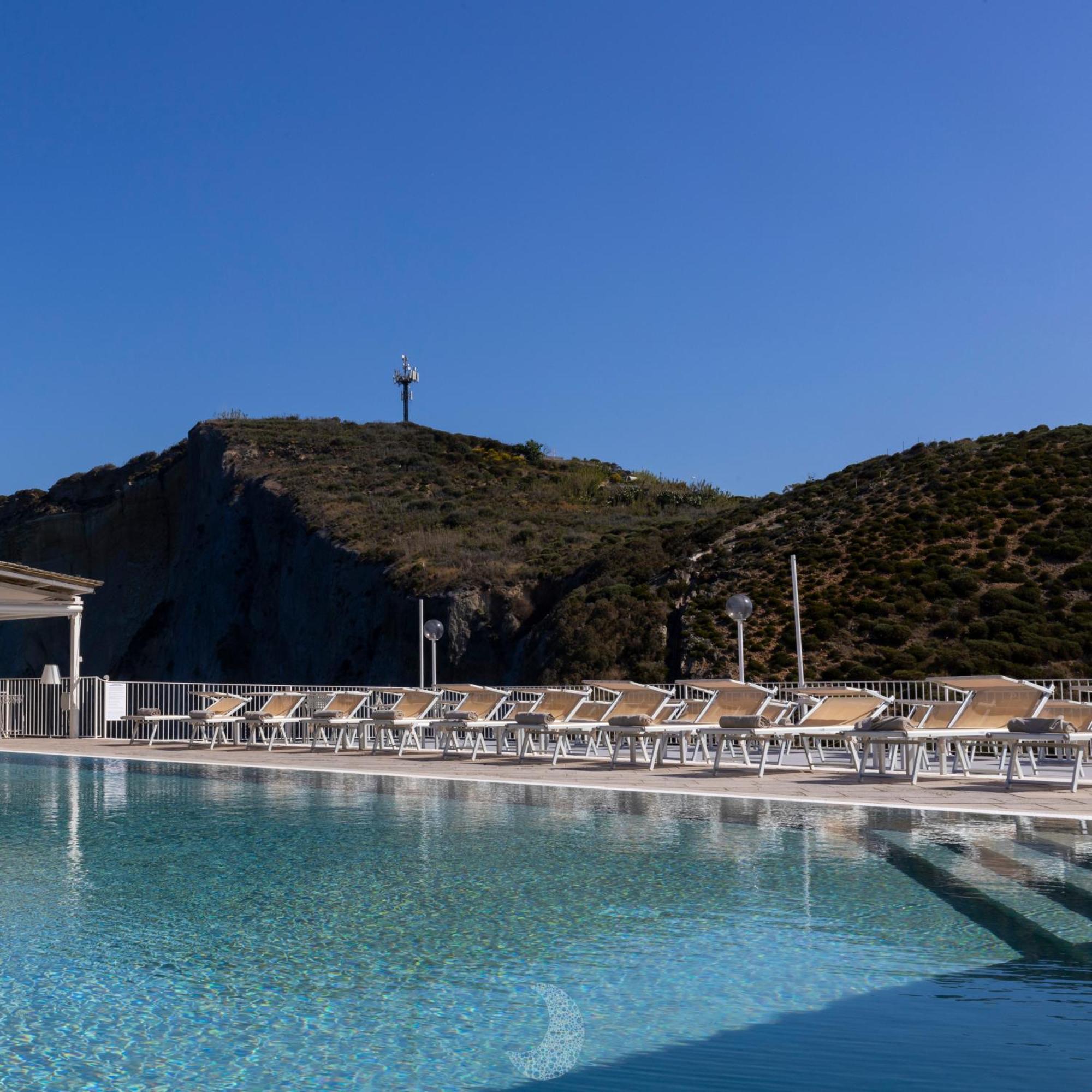 Hotel Chiaia Di Luna بونسا المظهر الخارجي الصورة